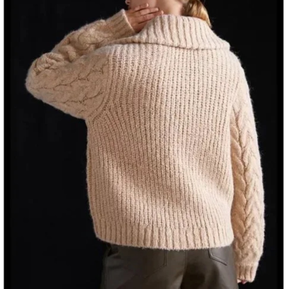 NWOT Anthropologie DH New York Cable Knit Cardigan Tan Color SIZE M - Picture 2 of 5